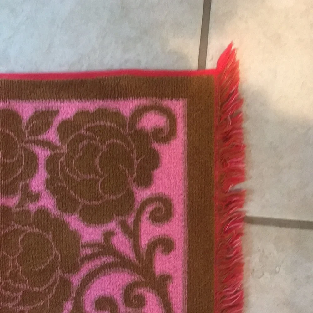 Vintage Fieldcrest Made USA Red Pink Floral Brown Fringe Bath Towel